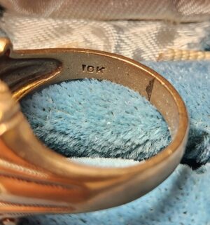 z102- 10k Gold Masonic Freemasonry Ring with Created Ruby - Image 3
