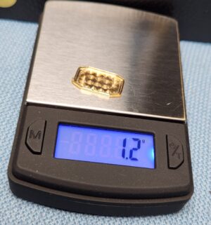 z104- Vintage Croton 14k Gold Watch w/ Diamond Accents - Image 4