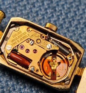 z104- Vintage Croton 14k Gold Watch w/ Diamond Accents - Image 5