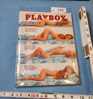 z144- Playboy Oct. 1974