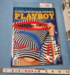 z145- Playboy Oct 1986