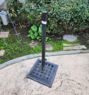 a2- Iron Umbrella Stand