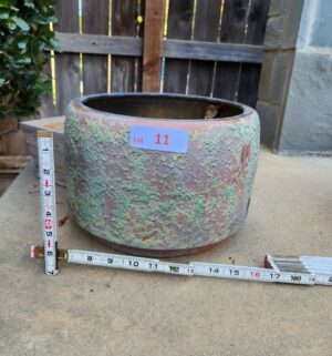 a11- Vintage Planter