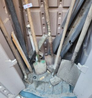 a33- Yard Tools