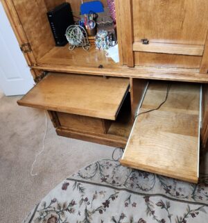 a76- Very Large Computer Armoire. 1 Piece - Image 4