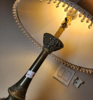 a85- Antique Style Lamp - Image 3