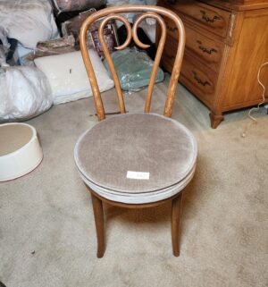 a165- Thonet-style bentwood bistro chair made in Poland