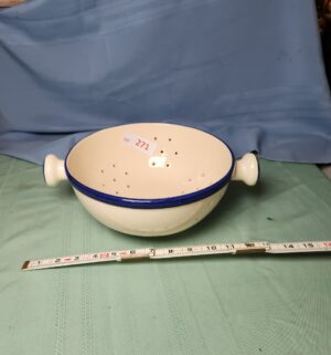 a271- vintage ceramic colander