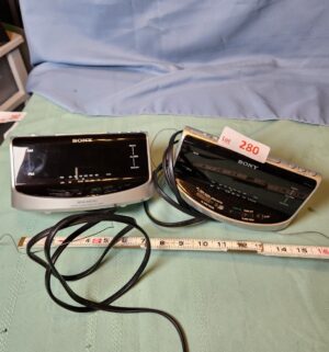 a280- pair of sony dream machine clock radios