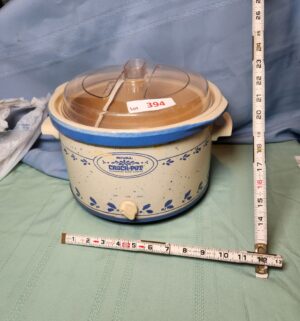 a394- vintage rival crock pot