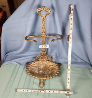 a515- vintage Royal cast metal holder