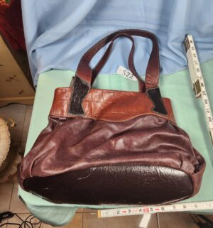 a522- Cromia italian leather hand bag - Image 3