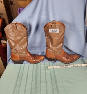 a528- vintage cowboy boots. No size