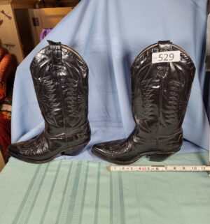a529- vintage cowboy boots. No size