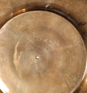 a549- vintage ornate brass plate - Image 3