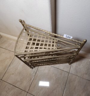 a588- DanDiBo Metal Flower Stair/Plant Stand - Image 4