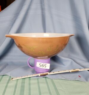 a595- Pyrex Early American Mixing Bowl