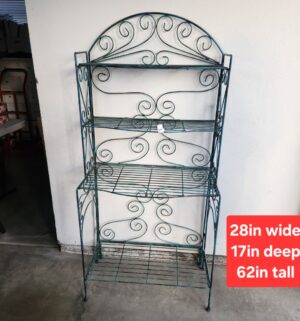 b3- metal wire fold up bakers rack