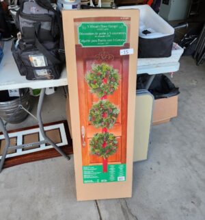 b15- 3 wreath door hanger set