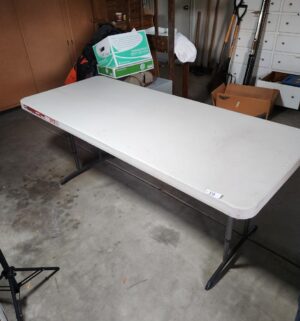 b19- 6ft 3 in 1 table