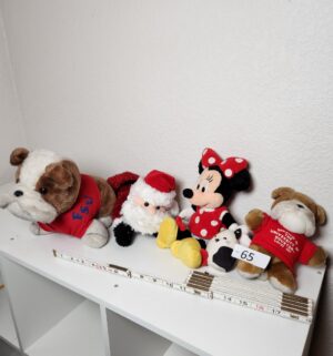 b65- sm plush figurines