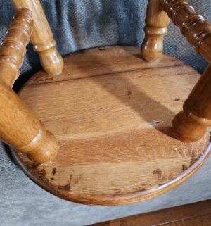 b102- Oak Bar Stools - Image 3