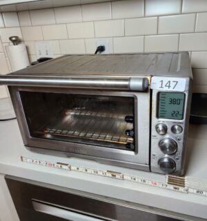 b147- Breville Convection oven. Tested/works