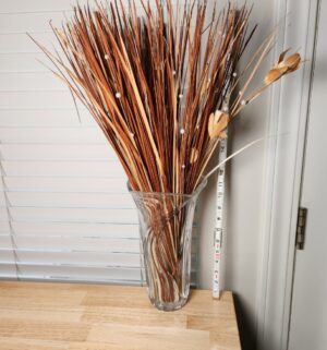 b152- Crystal Vase