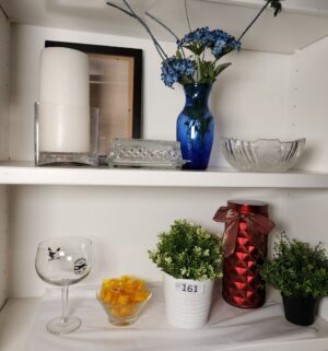 b161- misc decor items
