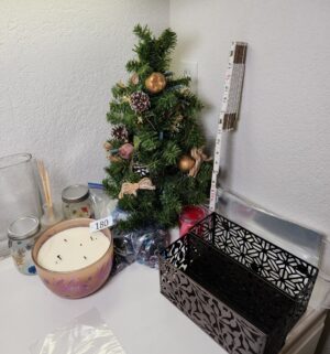 b180- misc items on counter