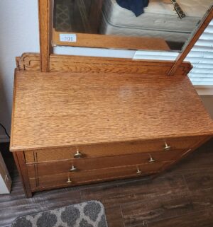 b201- antique tiger oak vanity dresser - Image 3