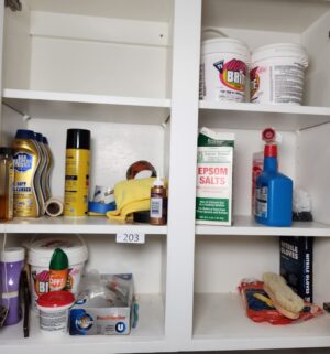 b203- Laundry Room Cabinets