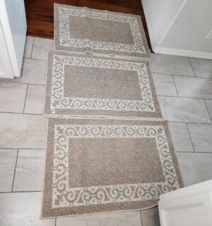 b204- Set of 3 rugs