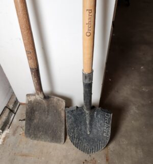 b215- 2 shovels