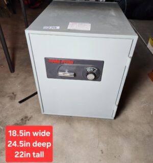 b220- Fire Fyter Safe w/ combination Model FF250