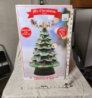 b228- Mr. Christmas 18in Animated Christmas Tree