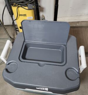 b251- Igloo Maxcold Latitude 62 roller - Image 3