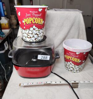 b288- popcorn maker w/ buckets