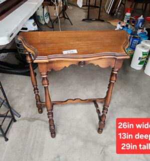 b296- vintage Jacobean walnut turtle top side table