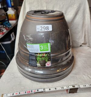 b298- set of 3 planters