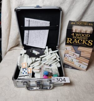 b304- Dominoes game w/ racks