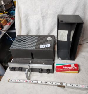 b313- Sawyer 550R Projector