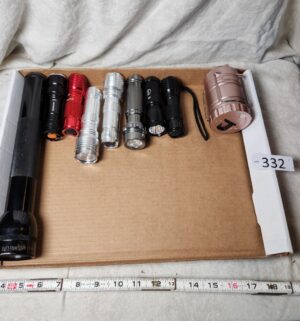 b332- flash lights