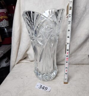 b349- crystal vase