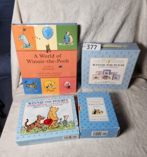 b377- Winnie the pooh books