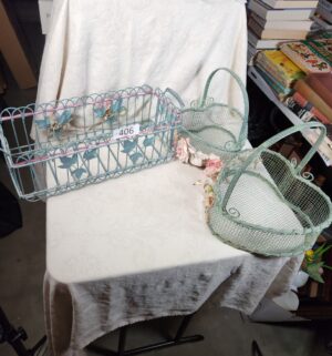 b406- metal baskets