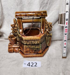 b422- McCoy Wishing Well planter