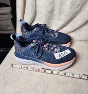 b456- Hoka one one Size 7 womens