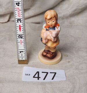b477- Pig Tails. Hummel
