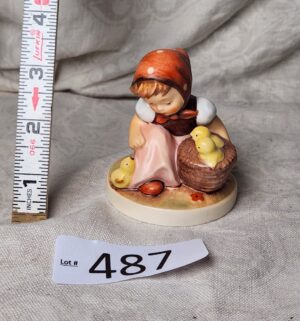 b487- Chick Girl. Hummel